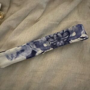Lululemon Athletica Blue and White Hairband